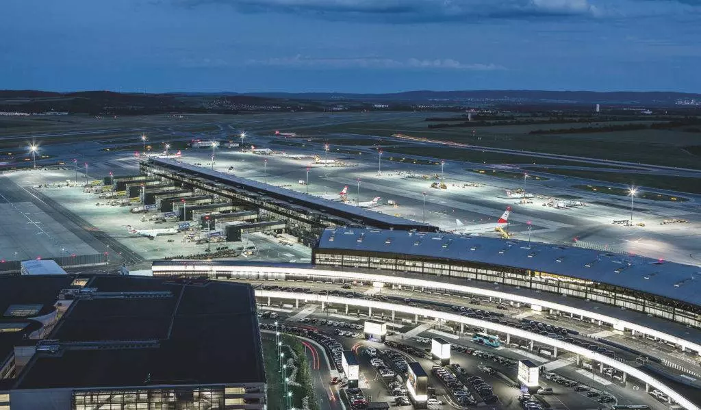 Инфраструктура аэропорта швехат: камеры хранения, залы ожидания и другие услуги