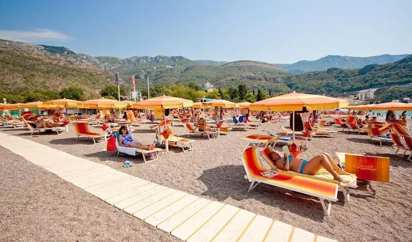 Нудистские пляжи Черногории