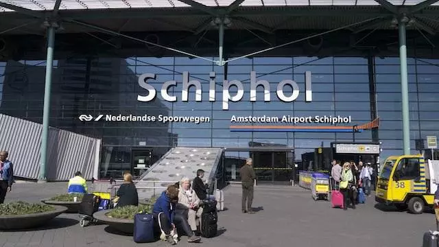 Как добраться в амстердам из аэропорта схипхол