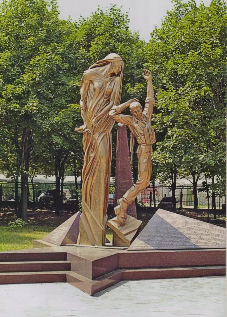 Памятник героям гражданской войны в хабаровске | города планеты
