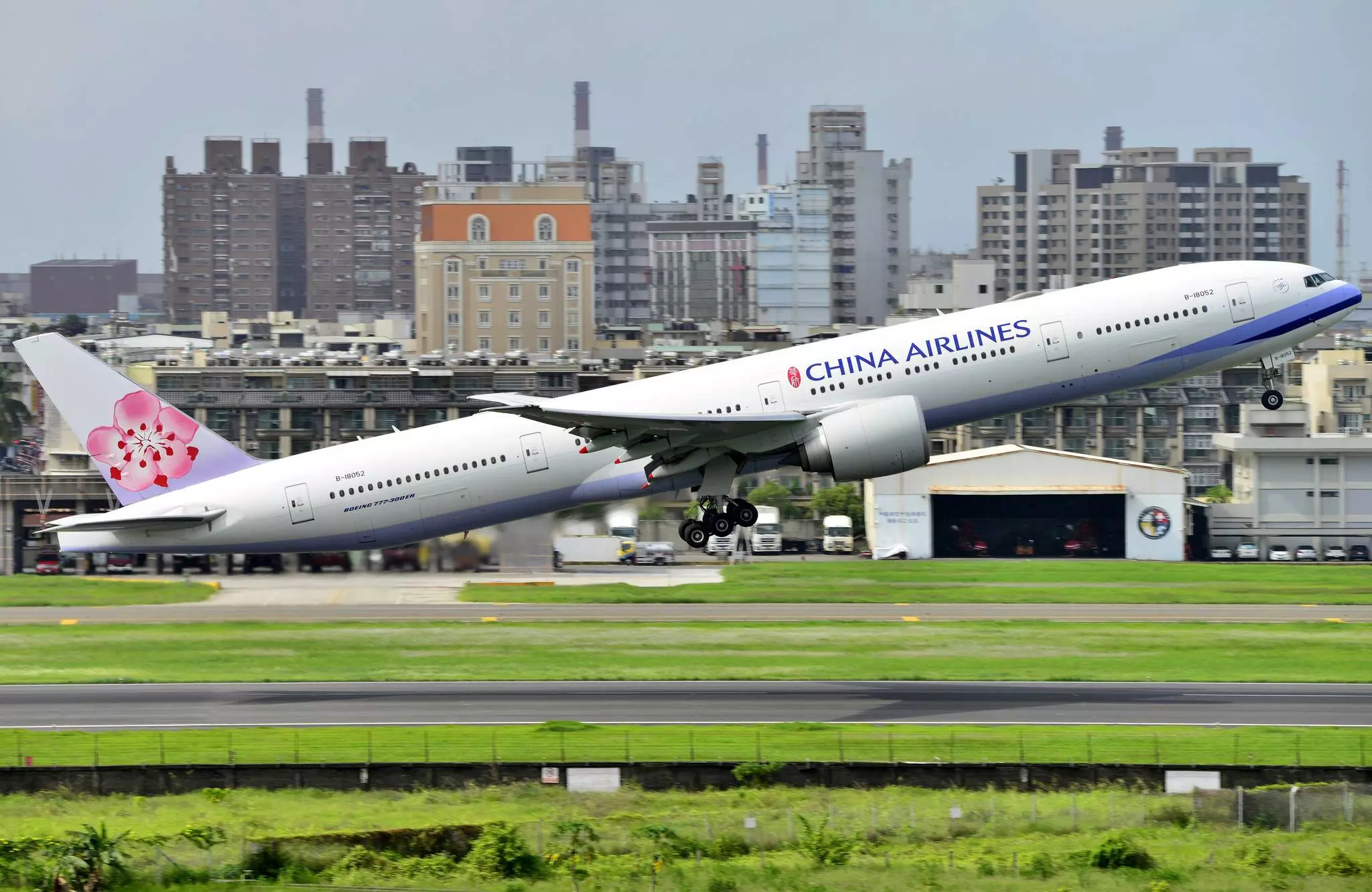 China airlines (чайна/чина эйрлайнс): описание авиакомпании, флот используемых самолетов, направления перелетов и классы обслуживания