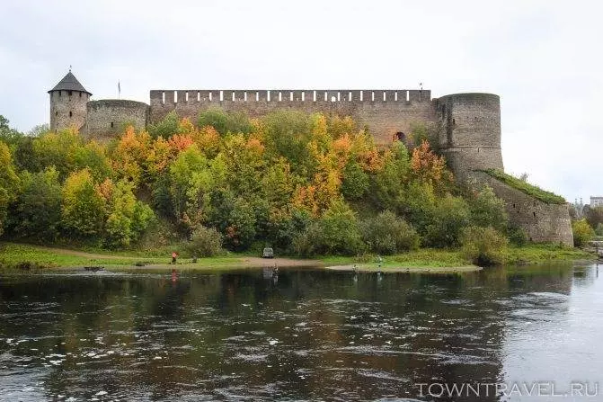 Ивангород и его крепость: как попасть и что обязательно посмотреть