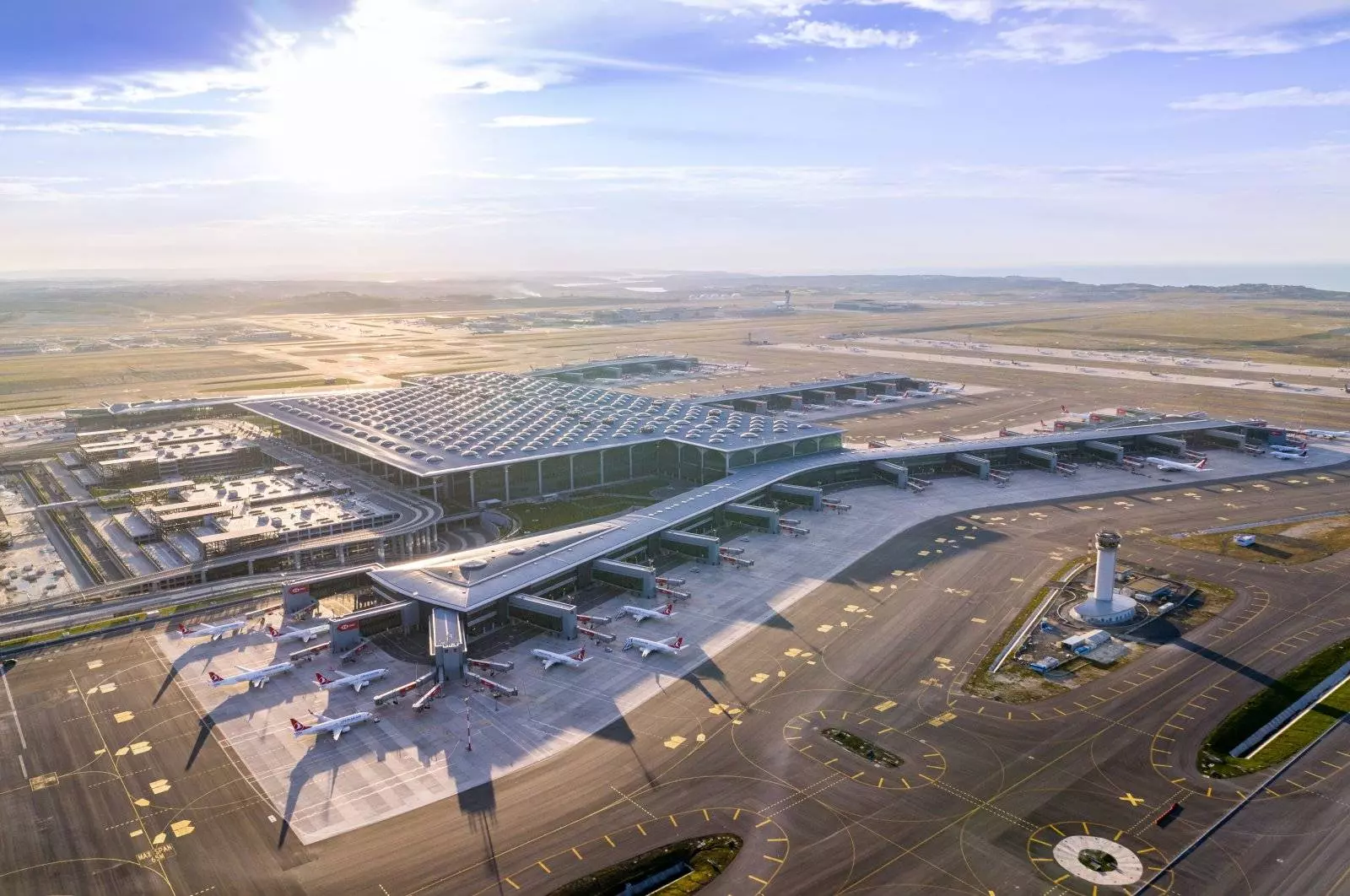 9 самых крупных аэропортов мира по пассажиропотоку и масштабам