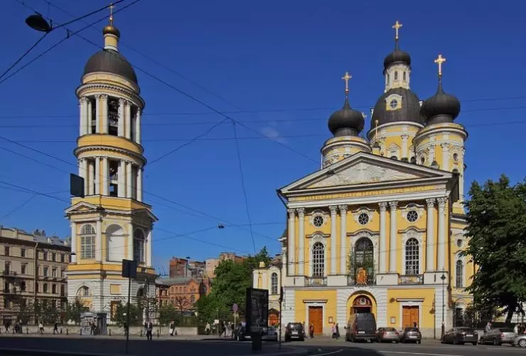 Владимирский собор является одним из самых известных и значимых православных храмов России