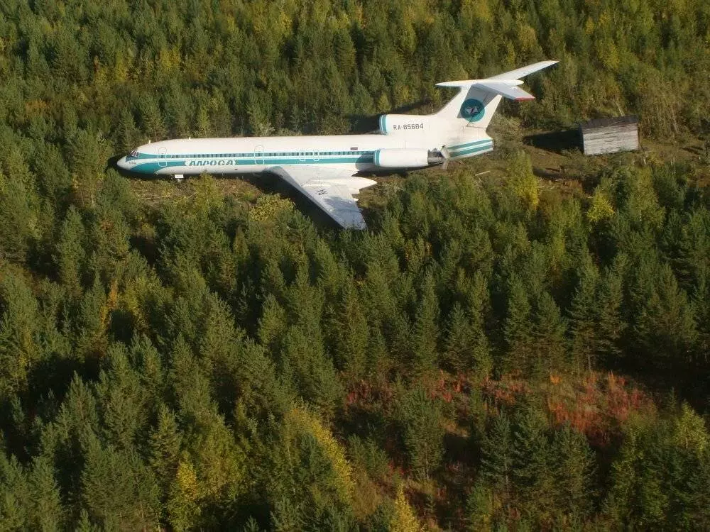 Аварийная посадка ту-154 в ижме - вики