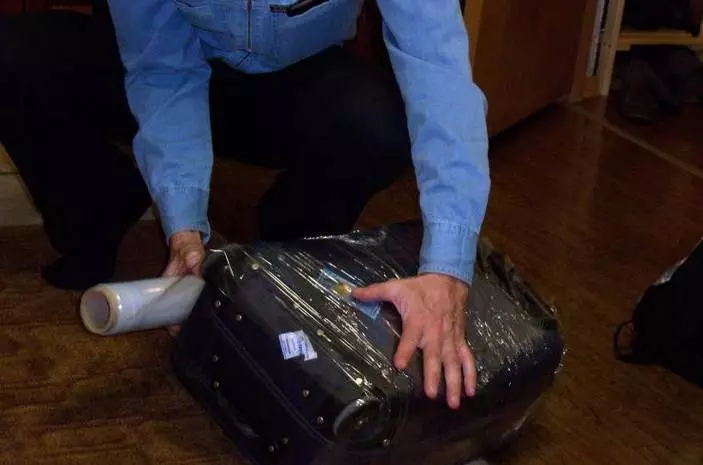 Как правильно упаковать чемодан в самолет