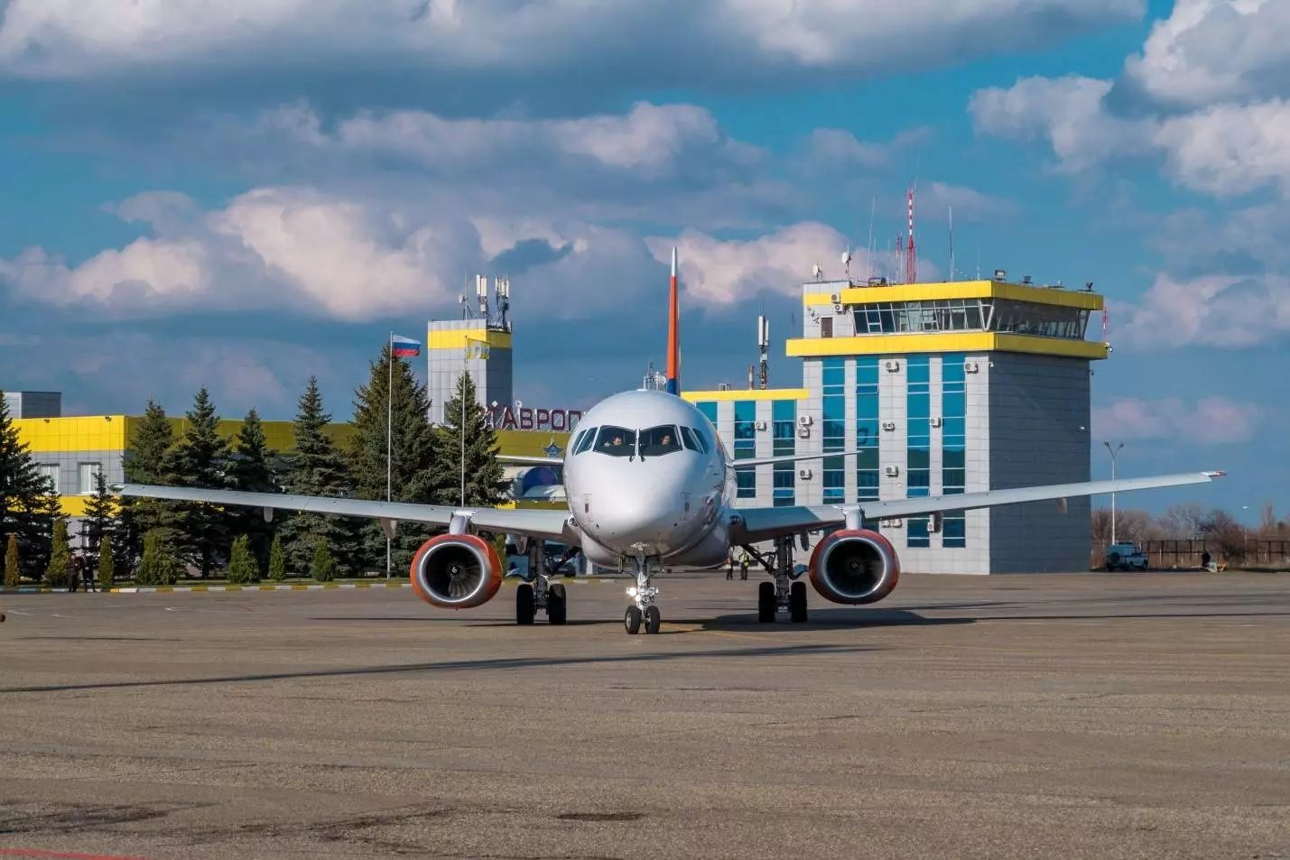 Основные данные, описание и фото международного аэропорта ставрополя. как добраться до шпаковского?