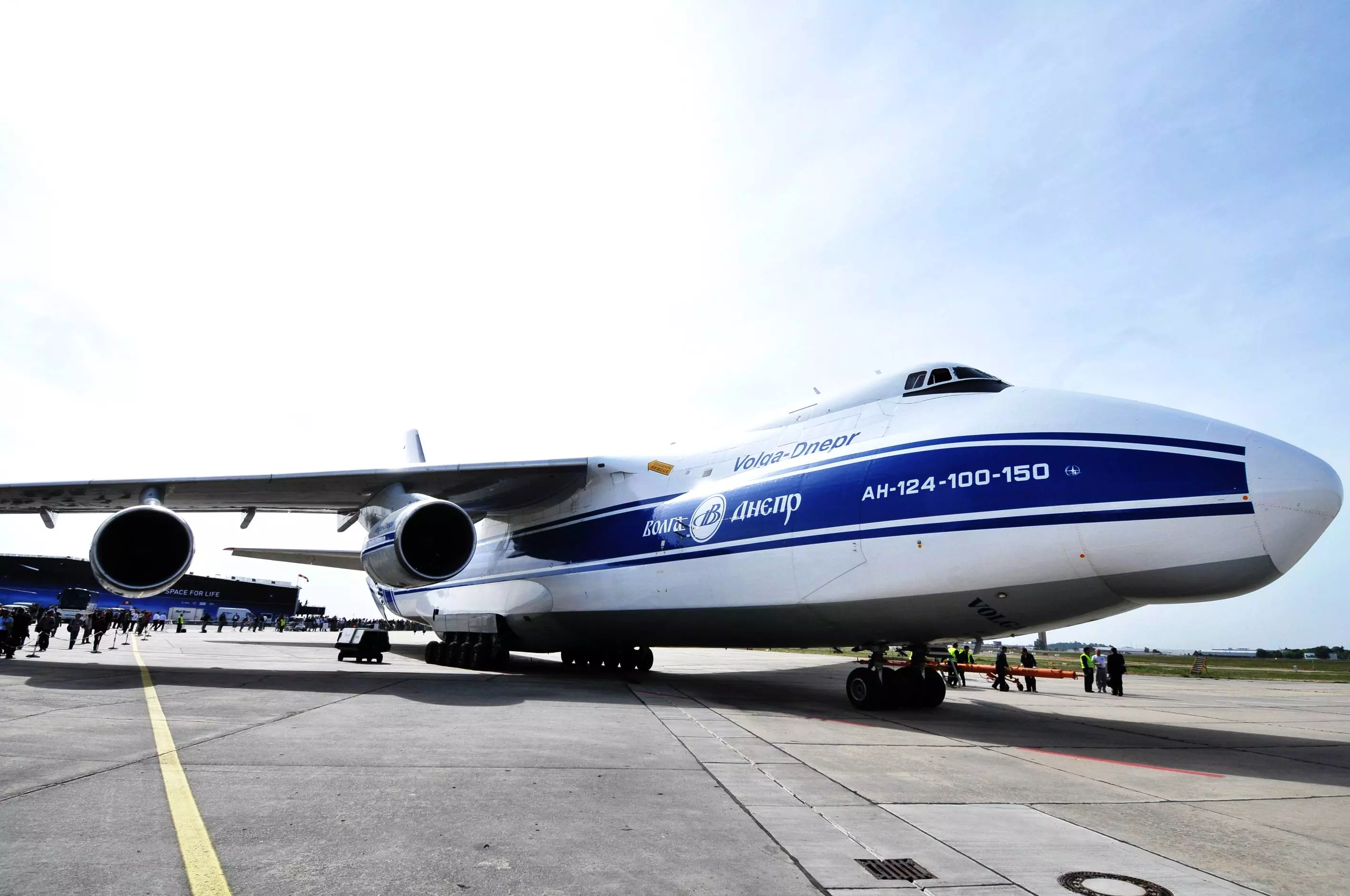 Топ-10 самых больших пассажирских самолетов мира — мужской журнал