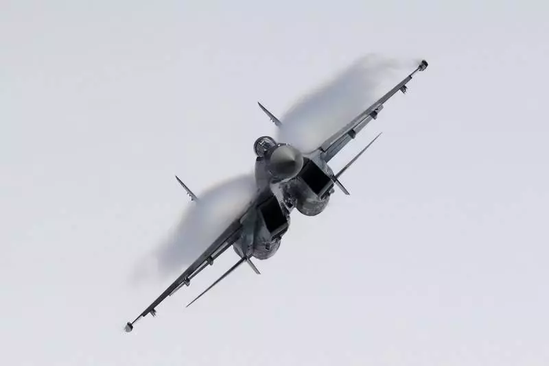 Истребитель Су-35: ТТХ, фото с полным вооружением