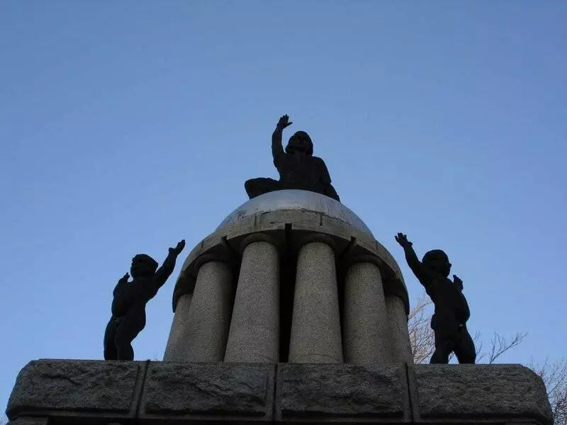 Памятники владивостока - обзор, описание, интересные факты и отзывы