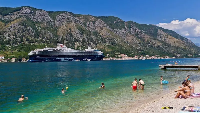 Магазины в Старом Городе Котор