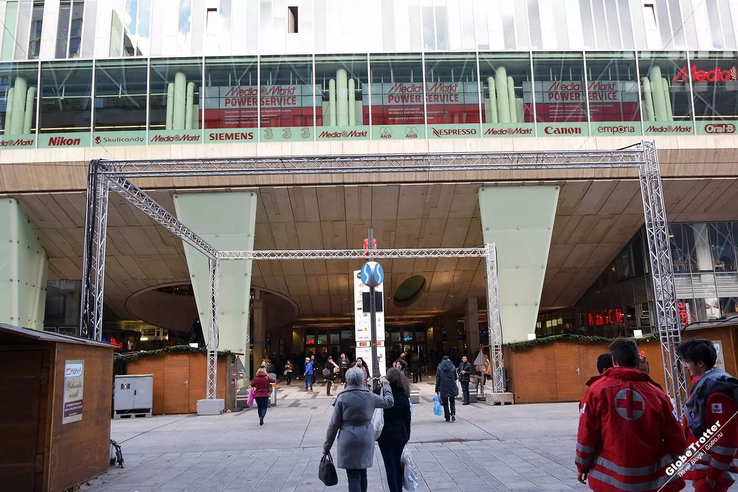 Где находится аэропорт Вена Швехат (Vienna International Airport)