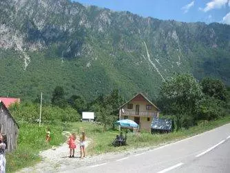 По Черногории на автомобиле