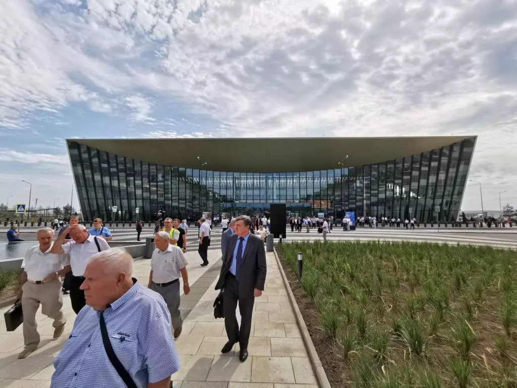 На строительство аэропорта в сабуровке потратят еще почти 8 миллиардов рублей — иа «версия-саратов»