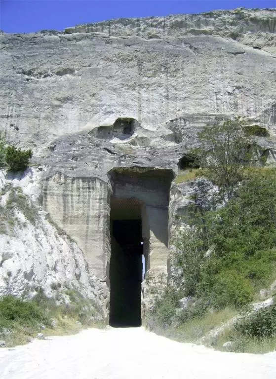 Инкерманский пещерный монастырь, свято климентовский мужской в скале