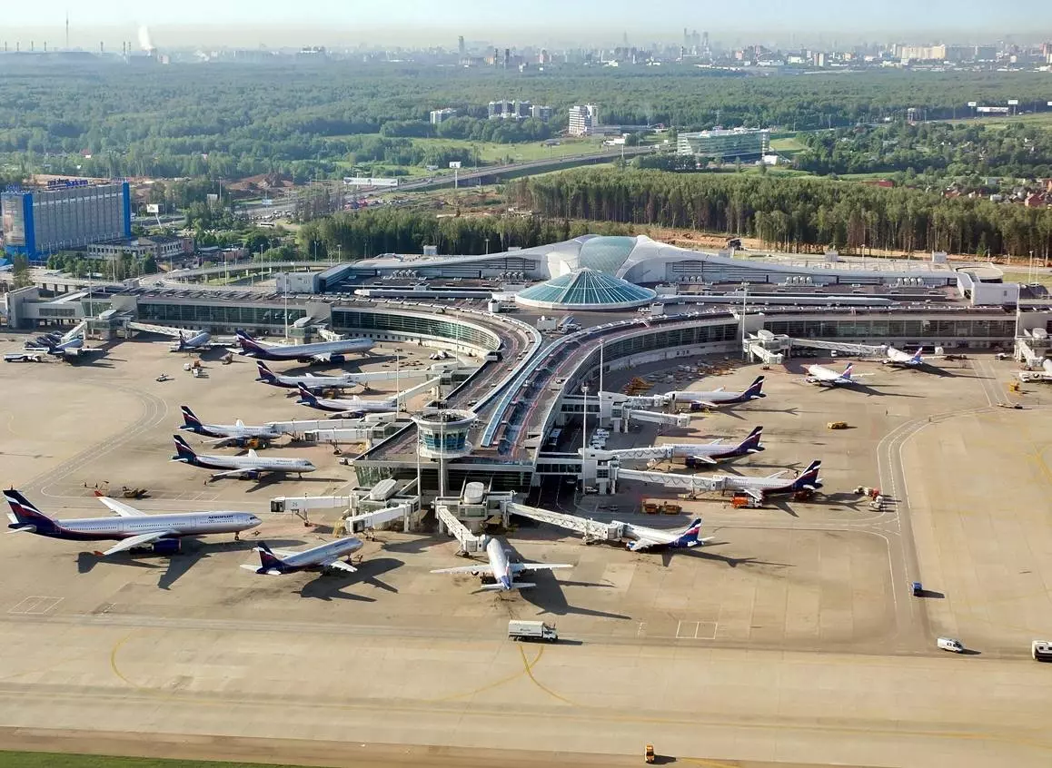 Самый большой аэропорт в мире, европе и россии