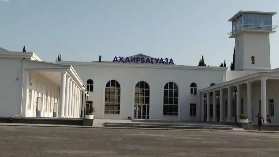 Аэропорт в абхазии в каком городе: расстояние, расположение