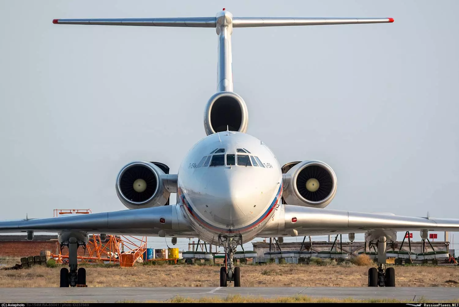 Самолет ту-154: технически характеристики, схема салона и отзывы туристов :: syl.ru
