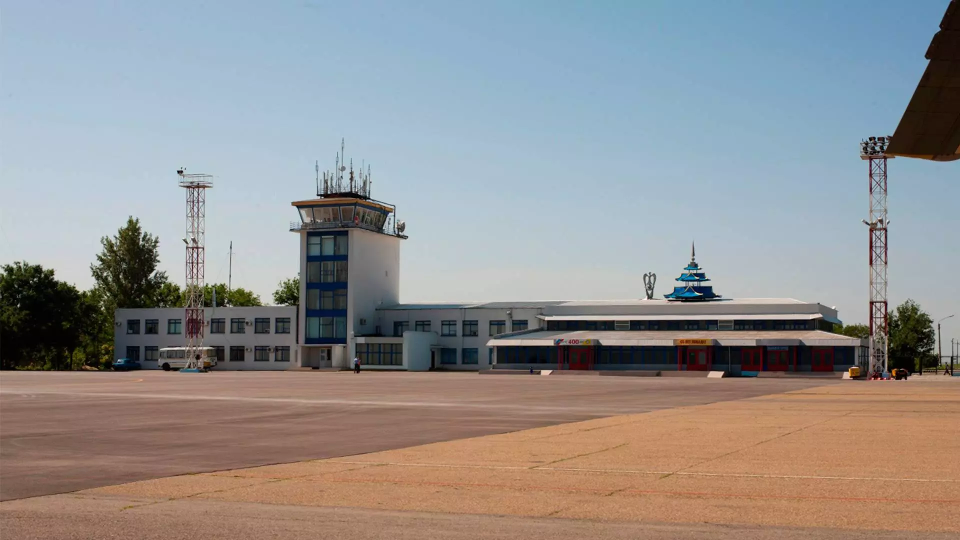 Аэропорт элиста: расписание рейсов на онлайн-табло, фото, отзывы и адрес