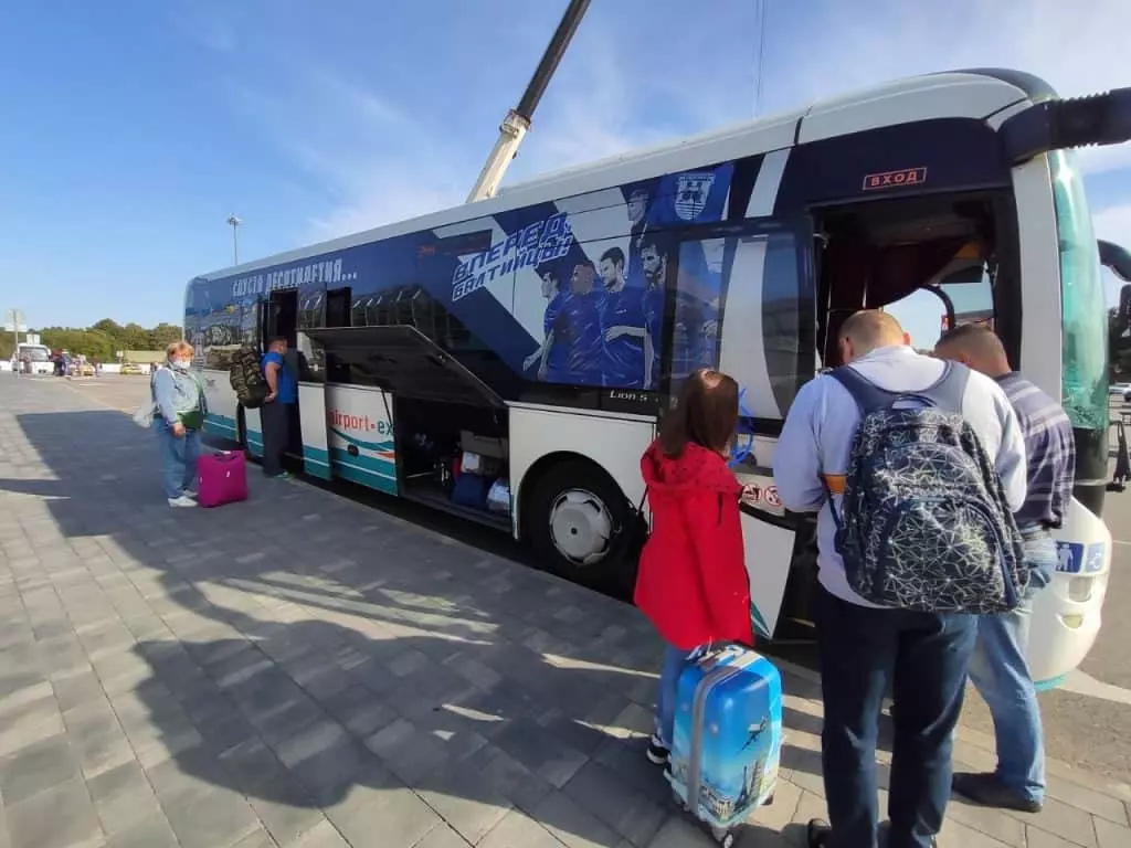 Как добраться из аэропорта Храброво в Калининград