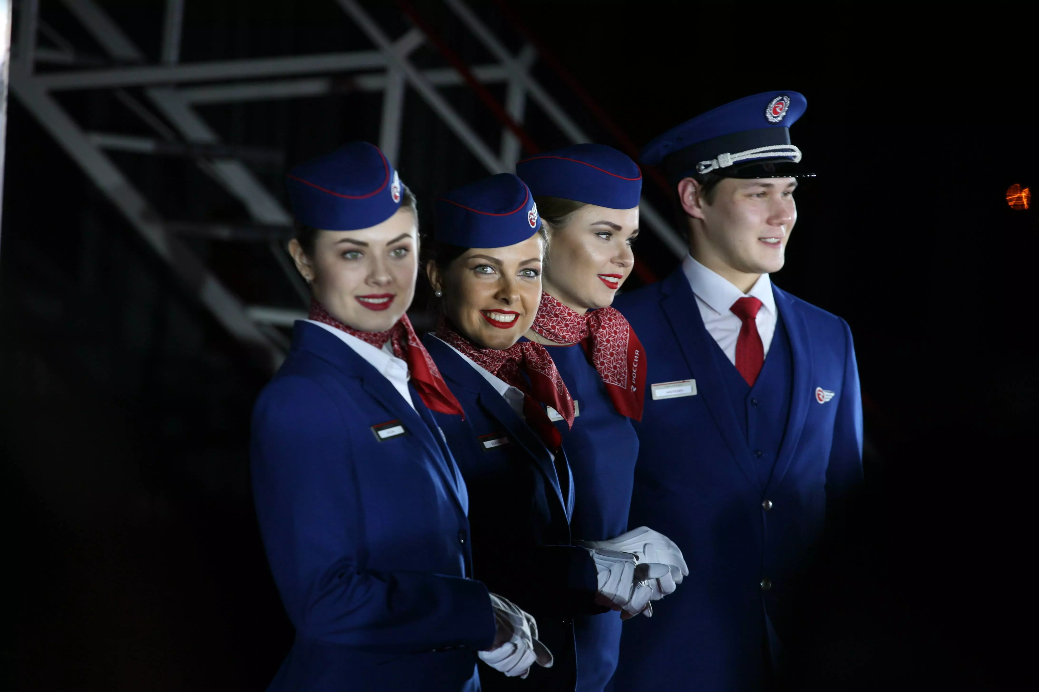 Зарплата стюардессы уральские авиалинии 2021