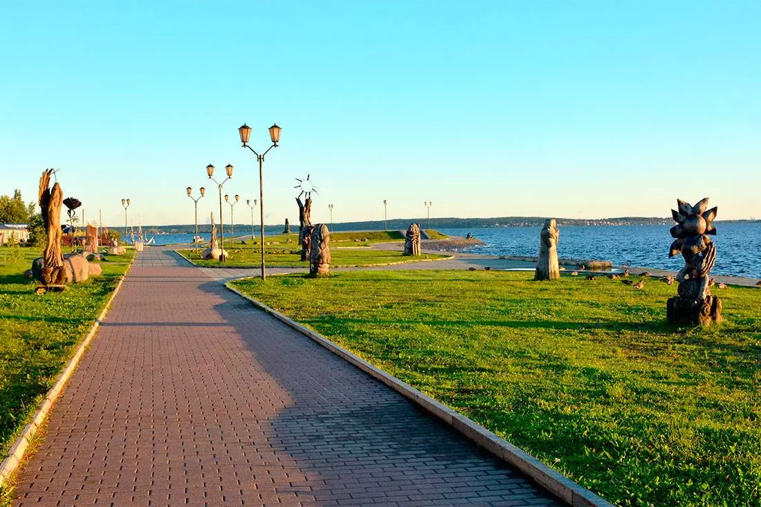 Набережная онежского озера, петрозаводск — на карте, гостиницы рядом, камера онлайн, скульптуры, фото, как добраться