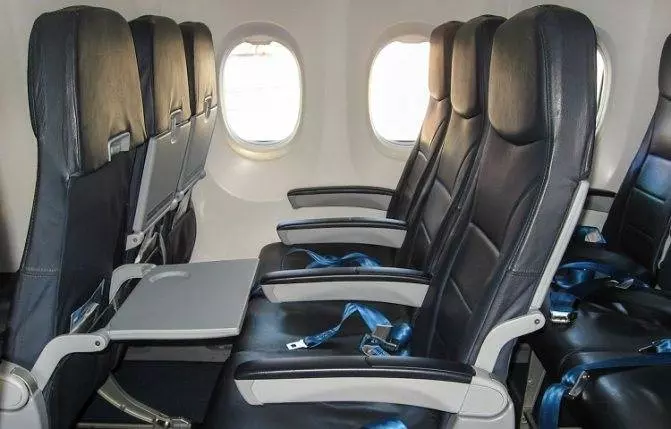 Схема салона Боинг 737-300: лучшие места в самолете