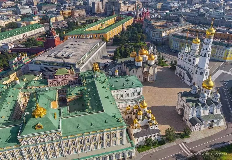 Соборная площадь московского кремля: описание