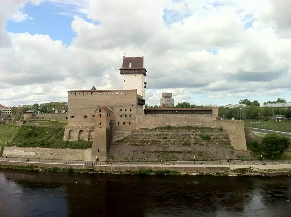 Крепости и замки ленинградской области: крепость орешек, копорье, выборг, ивангородская крепость