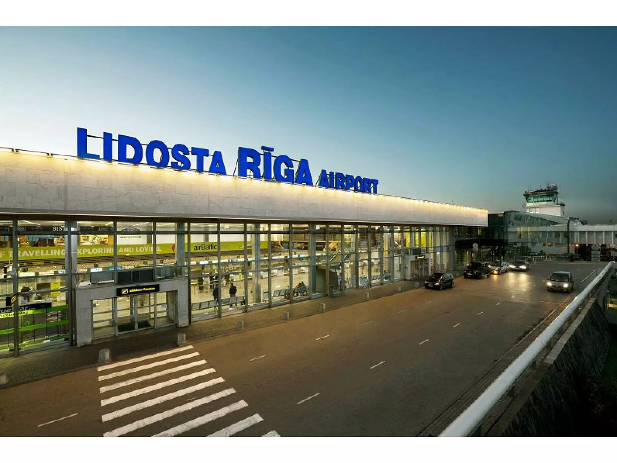 Где находится аэропорт Риги и как до него добраться