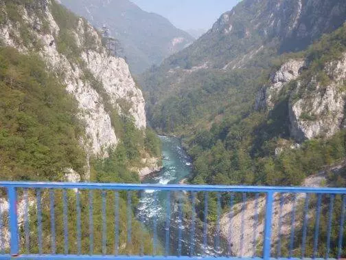Рафтинг в Черногории на реке Тара