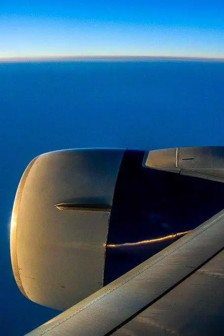Вид из самолета: из кабины пилота и окна