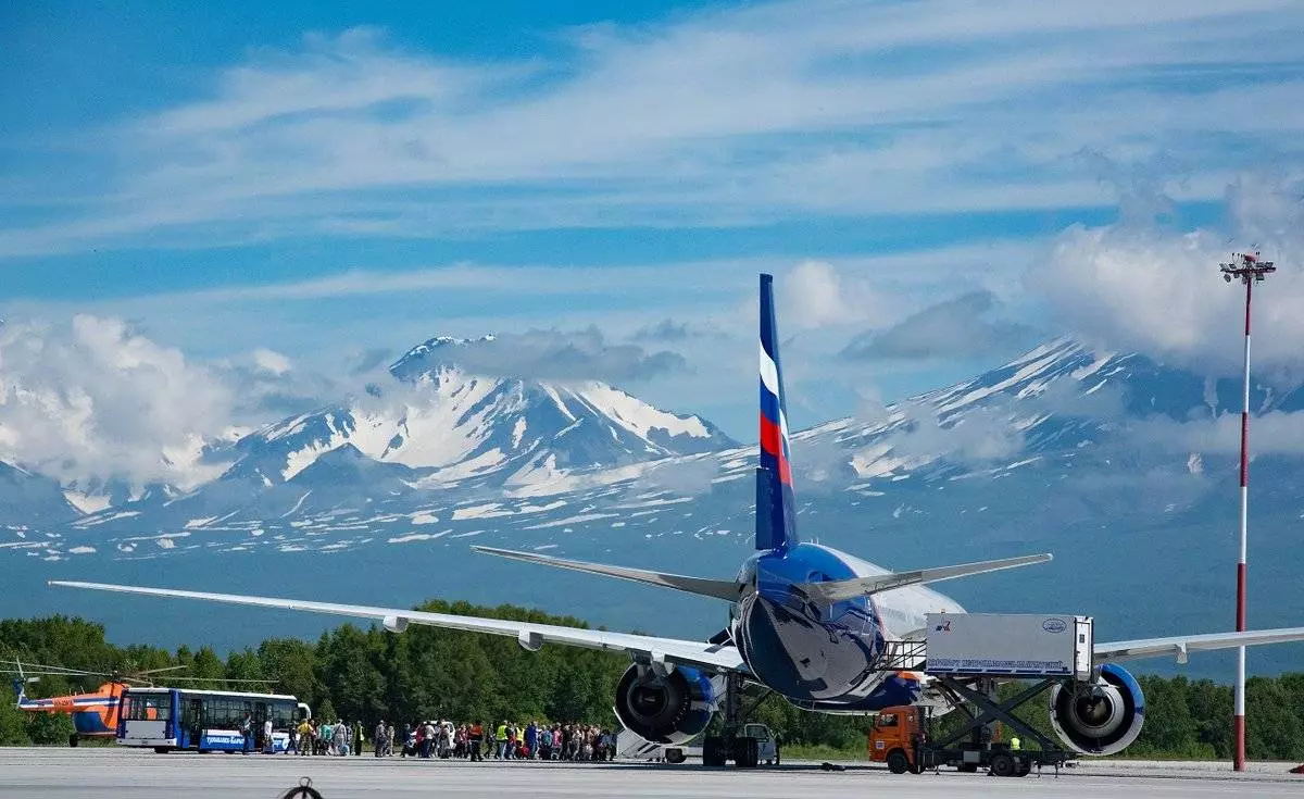 Как добраться от аэропорта елизово до петропавловска | авиакомпании и авиалинии россии и мира