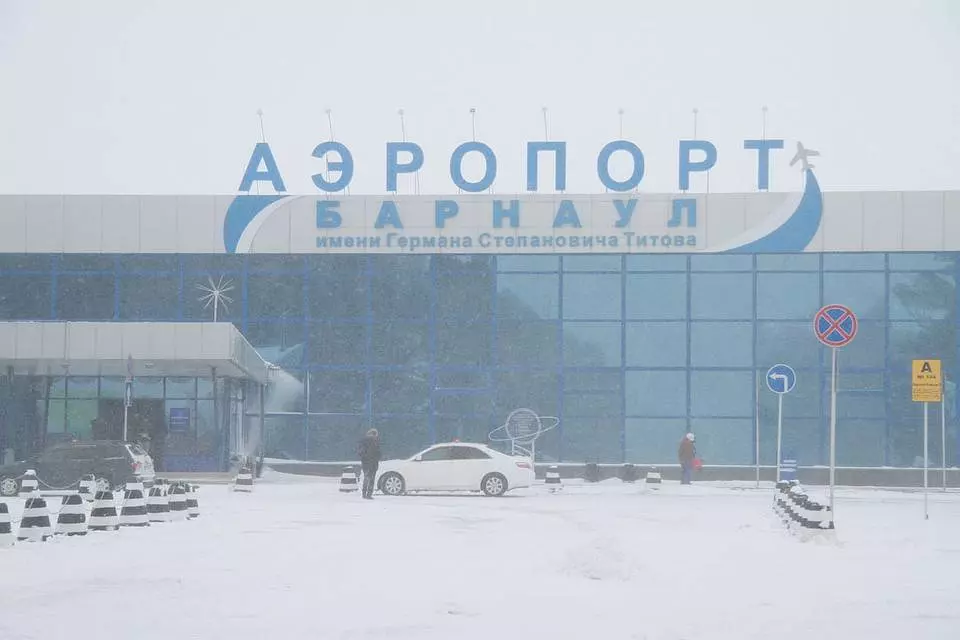Аэропорт барнаула. онлайн-табло прилетов и вылетов, сайт, расписание 2021, гостиница, как добраться на туристер.ру