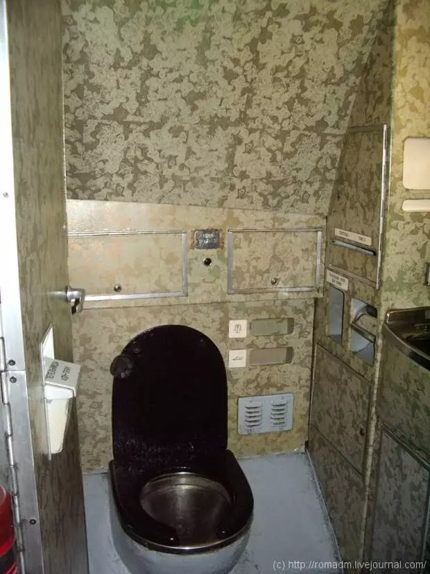 Как работает туалет в самолете « николлетто