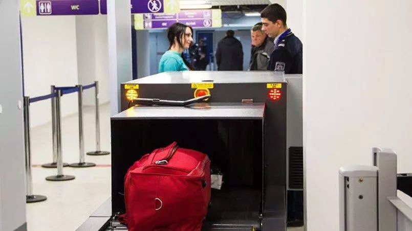 Досмотр в аэропорту: как проверяют ручную кладь - просто о технологиях