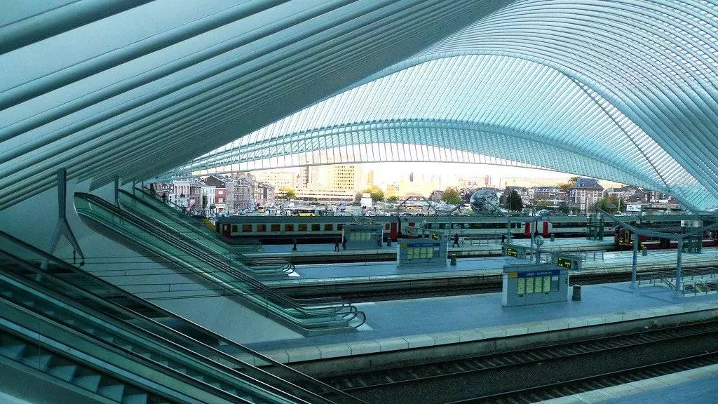 Как добраться из аэропорта Брюсселя до центра города