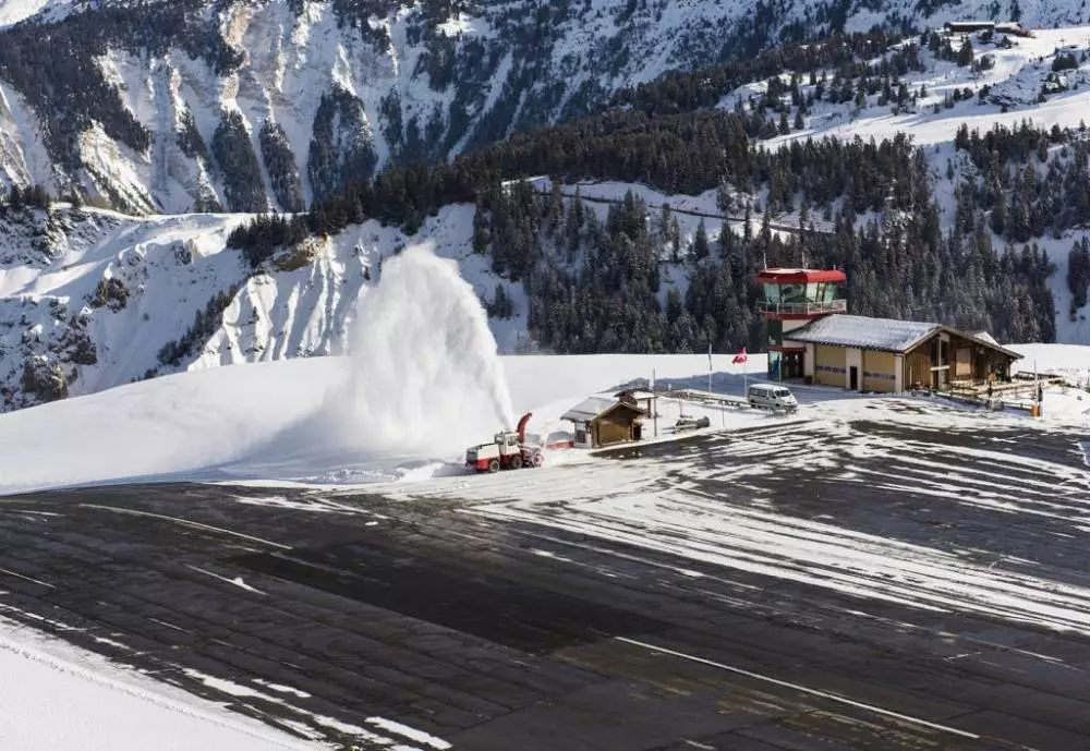 Топ-10 самых опасных аэропортов мира