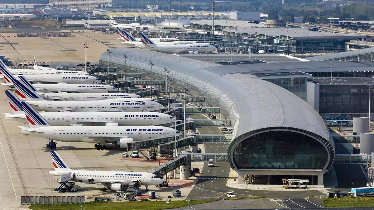 ✈ названы самые оживленные аэропорты европы