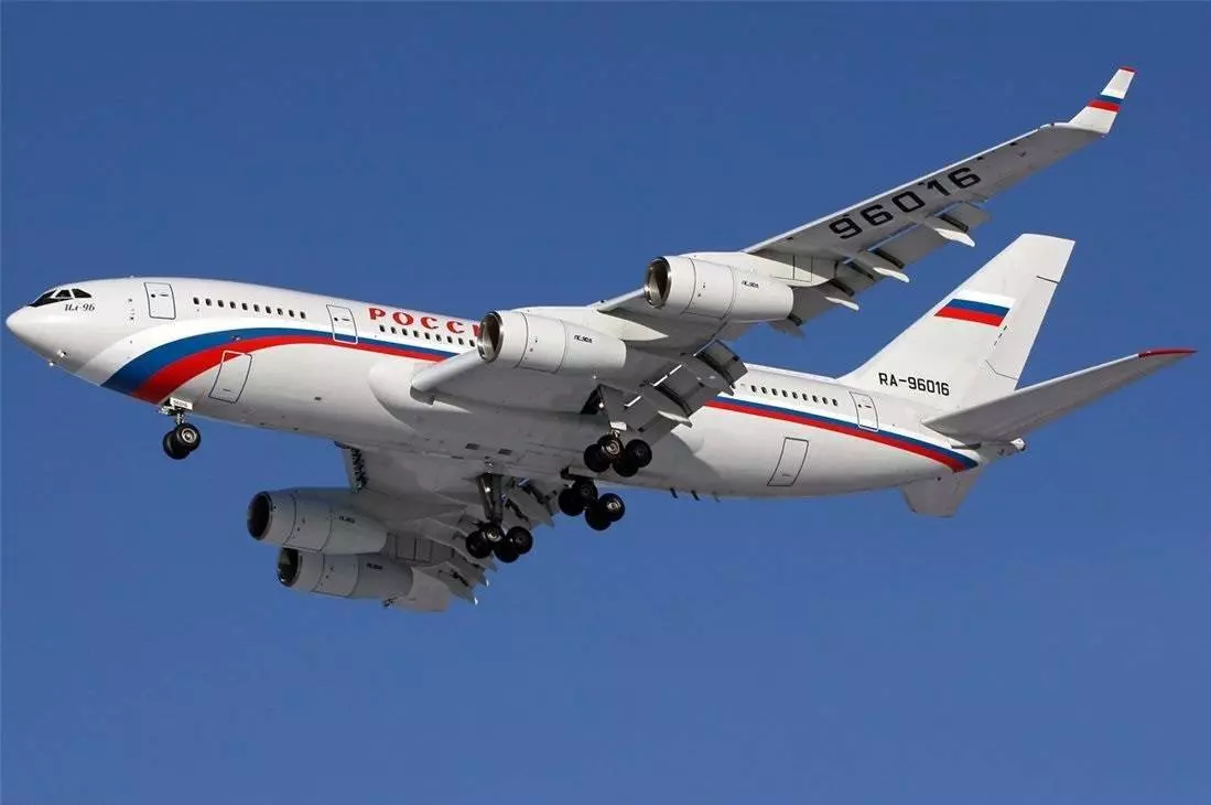 Президентский Ил-96: фото