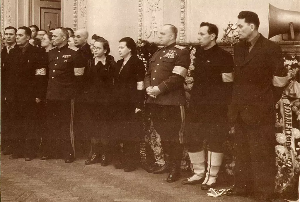 Почему жукова в 1948 году назначили командующим уральским военным округом - русская семерка