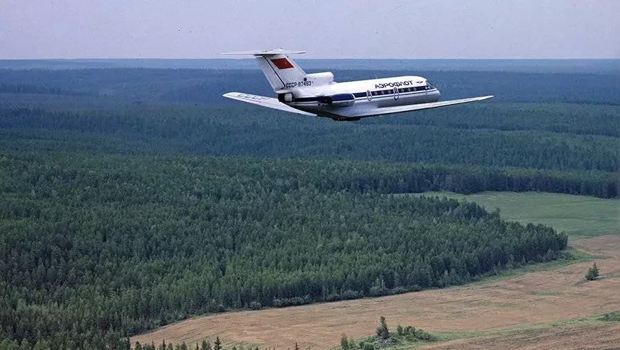 Технические характеристики самолета ЯК-40