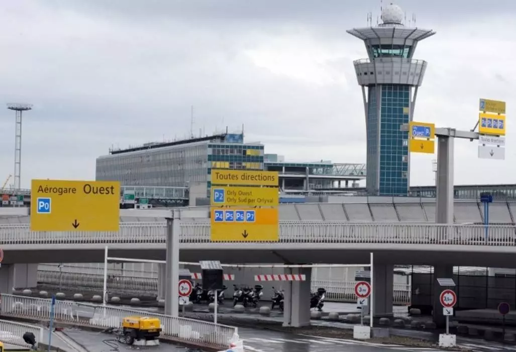 Как добраться из аэропорта Бове в Париж