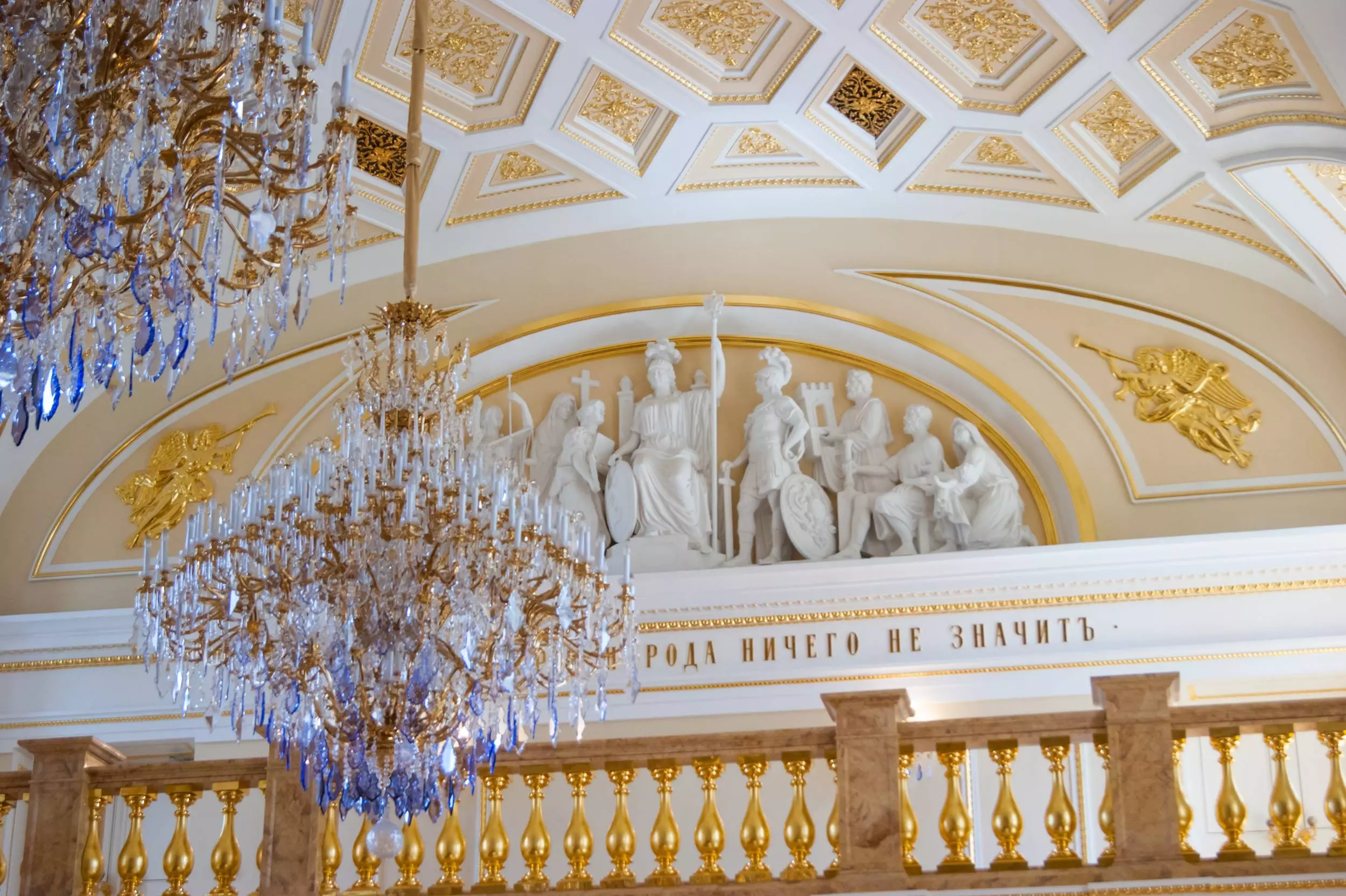 Экспозиции в большом дворце царицыно