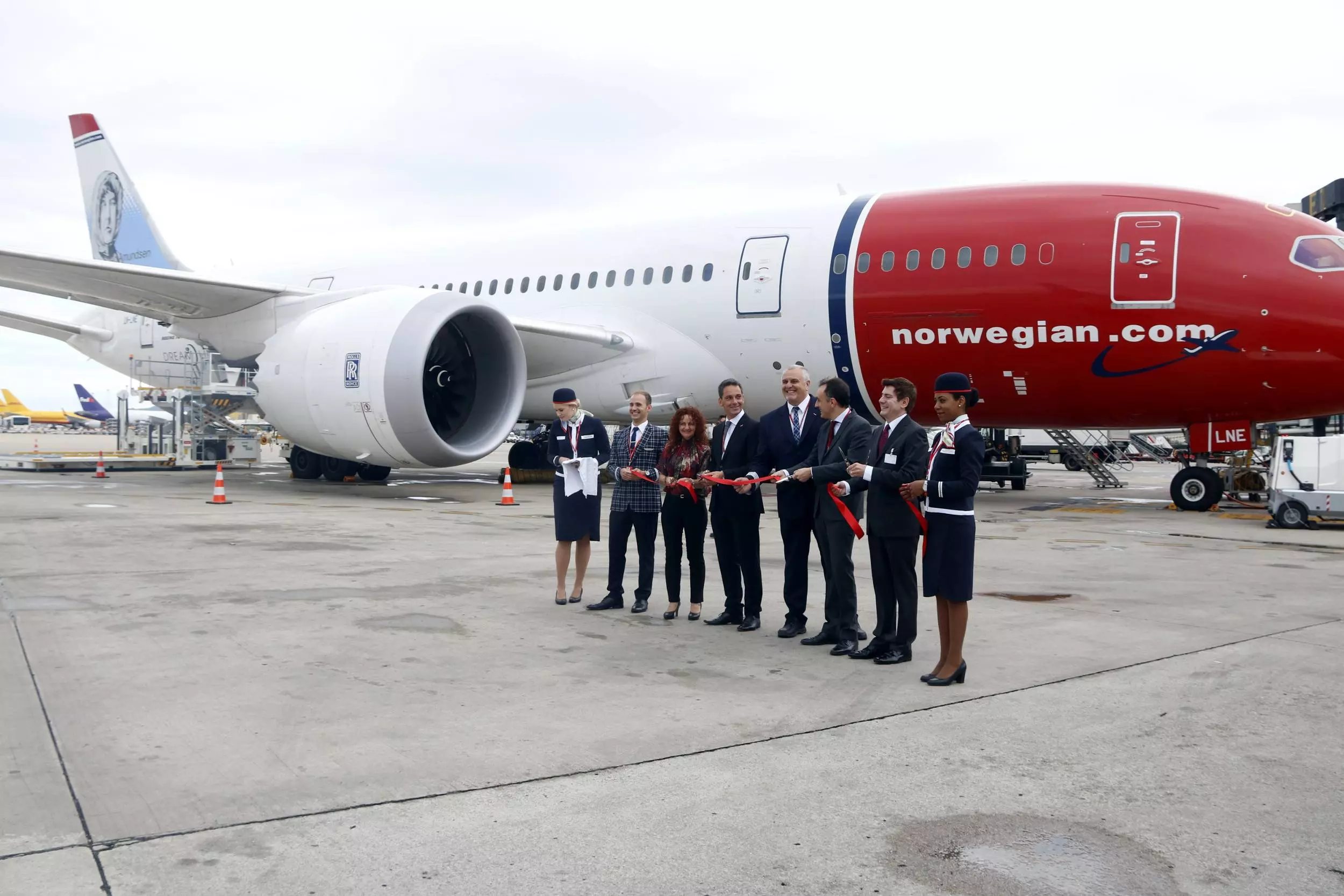 Авиакомпания norwegian air shuttle