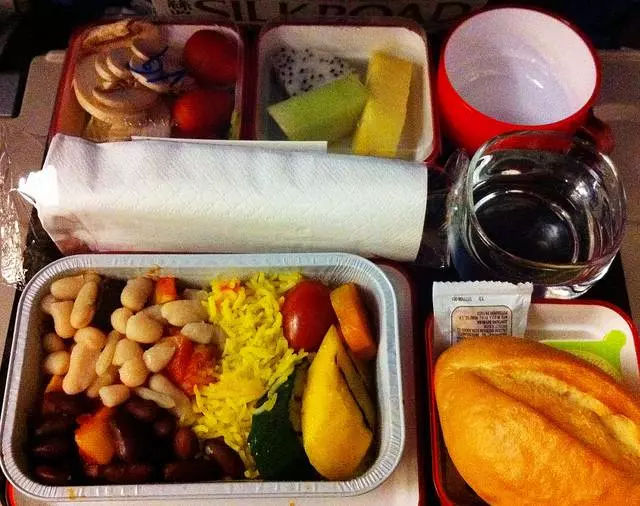 Какие продукты можно взять в самолет: что можно положить в ручную кладь