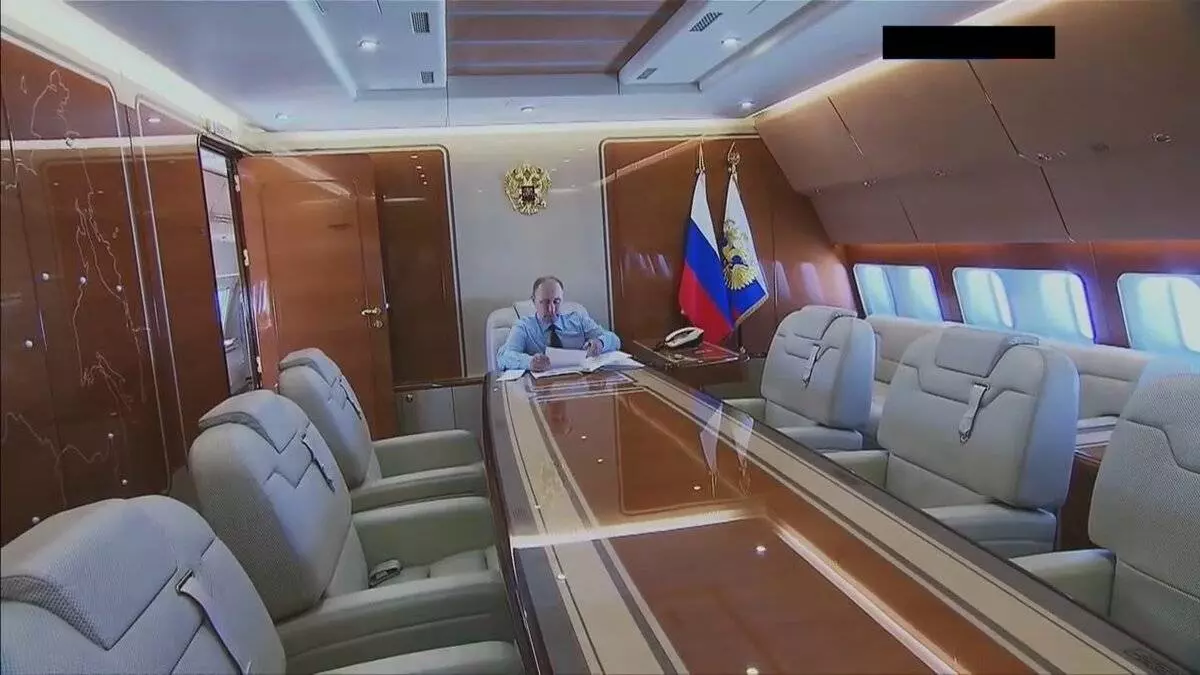 Самолет путина – настоящий “летающий кремль”