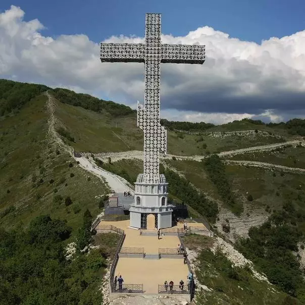 Крест в геленджике — история, высота, как добраться, как подняться, часовня, фото