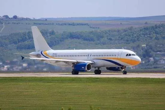 Бюджетная молдавская авиакомпания Fly One