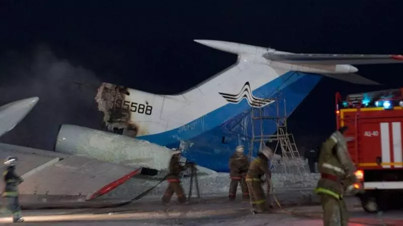 При пожаре на ту-154 в сургуте пострадали восемь членов экипажа — викиновости